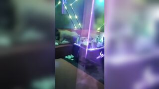địt nhau trong phòng karaoke xôn xao facebook cho anh em xem - phần 2