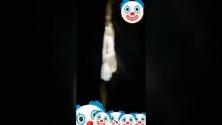 Quay lén em gái tóc vàng đi tắm, dáng bé nó trắng nuột vãi lồn