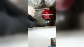 Quay lén cô giáo tắm