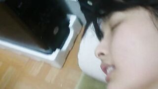 Đit con em họ tại phòng của nó #2