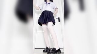 GÁI XINH BẠO DÂM 2 LỖ 68