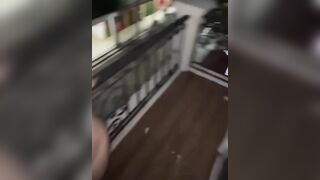 chịch ngoài ban công với em ghệ dâm vú to
