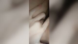 Ngọc Nhi 2k10 gái dâm chat sex với trai lạ còn tự quay màn hình đi khoe
