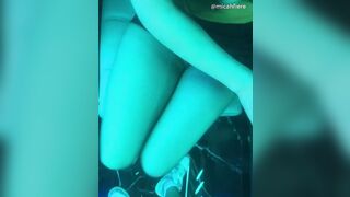 Đi Hát, Gặp e nhân viên KTV Vú to, Lồn múp Cứ đòi bóp vú, Móc lồn Bú Cu