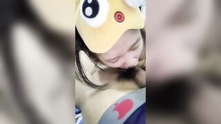 Dắt con em họ mới lớn ra nhà nghỉ cho thằng bạn thân địt