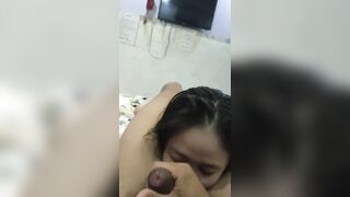 Dắt con em họ mới lớn ra nhà nghỉ cho thằng bạn thân địt