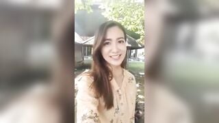 Em phóng viên dâm bú cu cưỡi cặc trai khi đi công tác dâm đãng kích thích