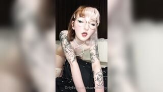 GÁI TÂY XINH BDSM LỒN 6