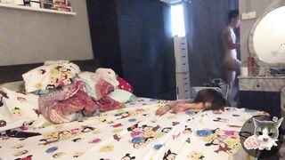 Địt như máy làm em đứng không vững luôn