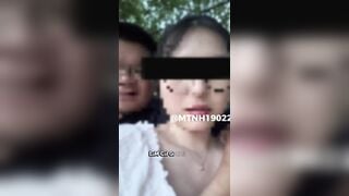 Cùng vợ dâm khẩu dâm bóp vú show hàng làm mặt chó cái dâm public ngoài cv ở Paris #3