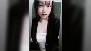 Nhỏ khùng nhé