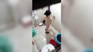 Em hàng xóm mình dây vú bự