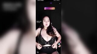 ĐÃ VÚ TO CÒN DÂM THÌ AI CHẢ MUẤN ĐỤ