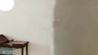 ĐANG LÀM TÌNH VỚI EM VỢ THÌ VỢ SANG PHÒNG