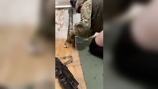 Ở chiến trường có rì dùng cái đấy... =))