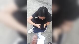Chỉ em gái làm bài tập phần thưởng là được doggy