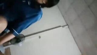Lén kêu con em lên nhúng bố mẹ ngủ say