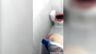 Em họ tắm vú bự 222
