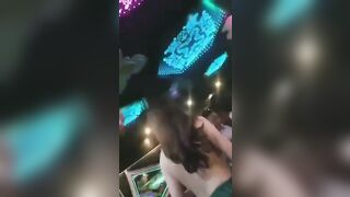 Hiếp dâm mạnh bạo các em nhân viên quán karaoke