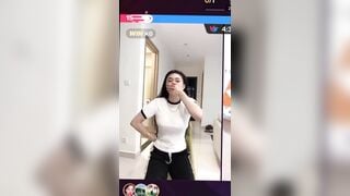 Thư Xinh trả kèo tiktok Tắm với nhảy