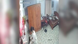 Hackcam phòng ngủ em gái teen