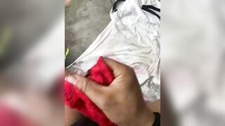 Thèm loll quá nên phải sóc lọ