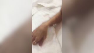 Rủ bạn thân đi nhậu cho say rồi chở vô khách sạn đụ