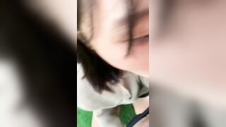 Em gái thích bú cu hồng hào