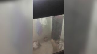 Em gái hàng xóm tắm 4