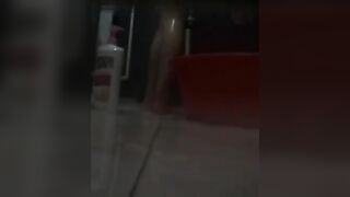 Quay lén gái tắm 18