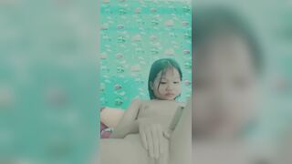 Em gái lồn non mới lớn