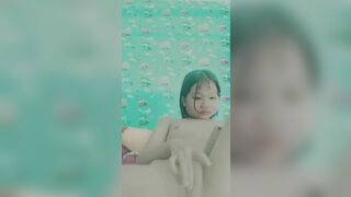 Em gái lồn non mới lớn
