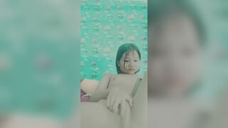 Em gái lồn non mới lớn