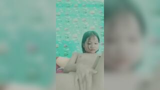 Em gái lồn non mới lớn