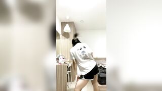 Học ít đjt nhiều là phương châm của các bé mới lớn ngày nay anh em ạ,