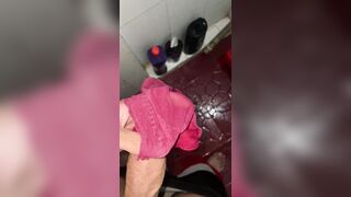 Lại húp đc quần lót chị gái