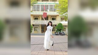 Địt em ghệ dâm rên to ae bật mắc loa nghe sướng vcl =))