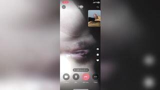 Con bạn thân nứng nhờ bạn call dâm
