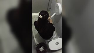 Tác nghiệp nhà vệ sinh 19