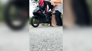 Dẫn cô giáo của con gái lên núi đỵt full bên dưới nha