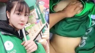 Mẹ Đơn Thân Chạy Grab Tối Đi Khách Kiếm Thêm