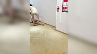Uống say em gái bị lừa vào nhà nghỉ hiếp dâm