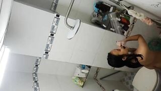 em gái lam