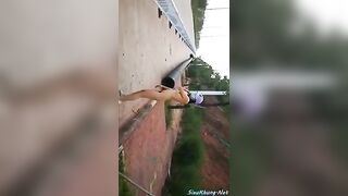 Clip: Sở thích của 1 dâm chơi. Đỉnh cao của Public Sex.