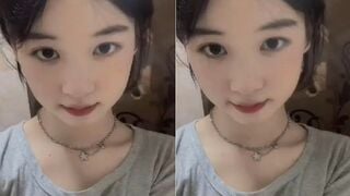 Lén lút sờ bướm em nữ sinh