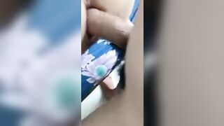Nguyễn Vy dáng siêu mẫu bị đụ