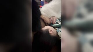 Cô vợ bú chịch