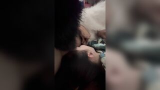 Cô vợ bú chịch