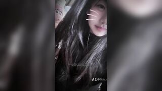 e gái móc lồn bắn nước