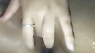 Em gái vừa tắm vua mốc lồn